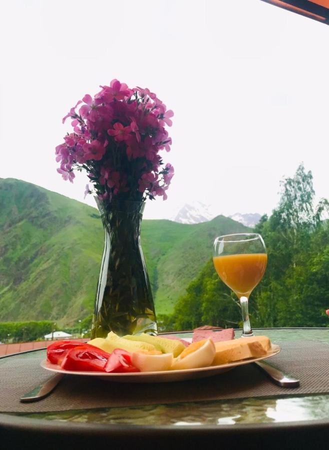 Hotel Elegant Kazbegi Εξωτερικό φωτογραφία