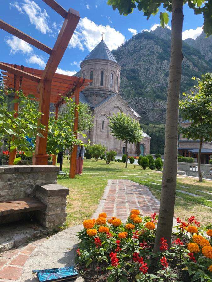 Hotel Elegant Kazbegi Εξωτερικό φωτογραφία