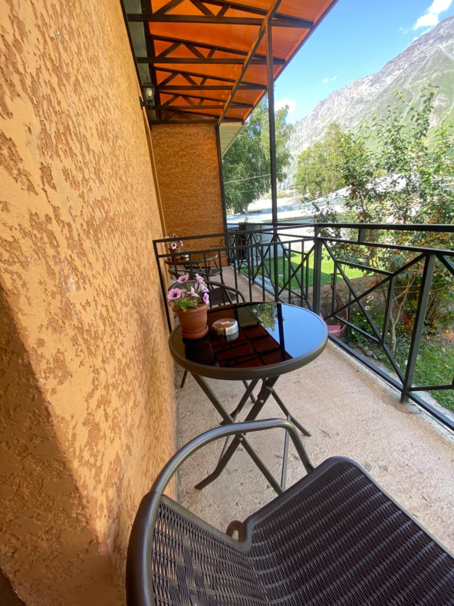 Hotel Elegant Kazbegi Εξωτερικό φωτογραφία